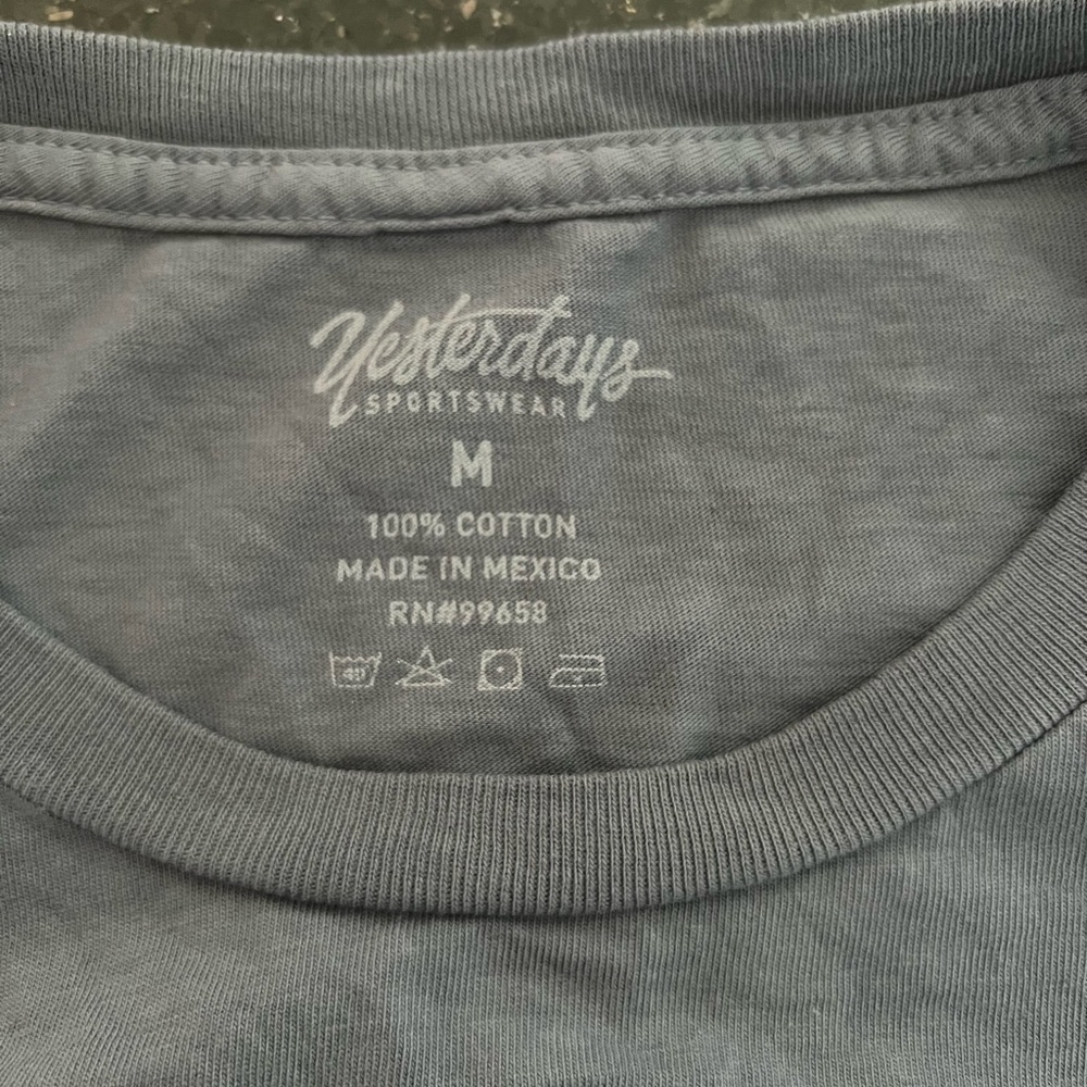 Yesterday’s Sportswear Mahogany Shoals         T-Shirt Size M - Picture 7 of 7